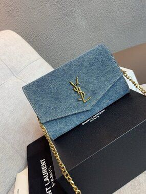 Yves Saint Laurent blue chain shoulder bag, 25x5x14cm